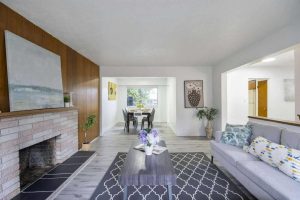 Bedroom - 2418 Warrenton Ave Central Coquitlam - Hardwood Floors Bright Room