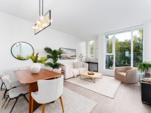 North Vancouver Townhouse for Sale Lynnmour – WINFORD Bright Open Living Room