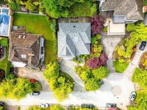 Garage space of 3965 Braemar Place, Upper Lonsdale North Vancouver home listed by Parham Baghaie, Cheng Parham Realty Group.