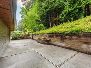 Interior detail of 3965 Braemar Place, Upper Lonsdale North Vancouver home listed by Parham Baghaie, Cheng Parham Realty Group.