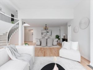 Lighting fixture of 3965 Braemar Place, Upper Lonsdale North Vancouver home listed by Parham Baghaie, Cheng Parham Realty Group.