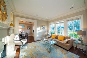 Parham-Baghaie-Vancouver-Luxury-properties-2