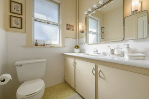 ParhamBaghaie-north-vancouver-sentral-lonsdale-6