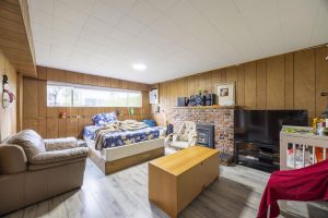 Lower Level Bedroom - 2418 Warrenton Ave Coquitlam - Basement Suite Living Space